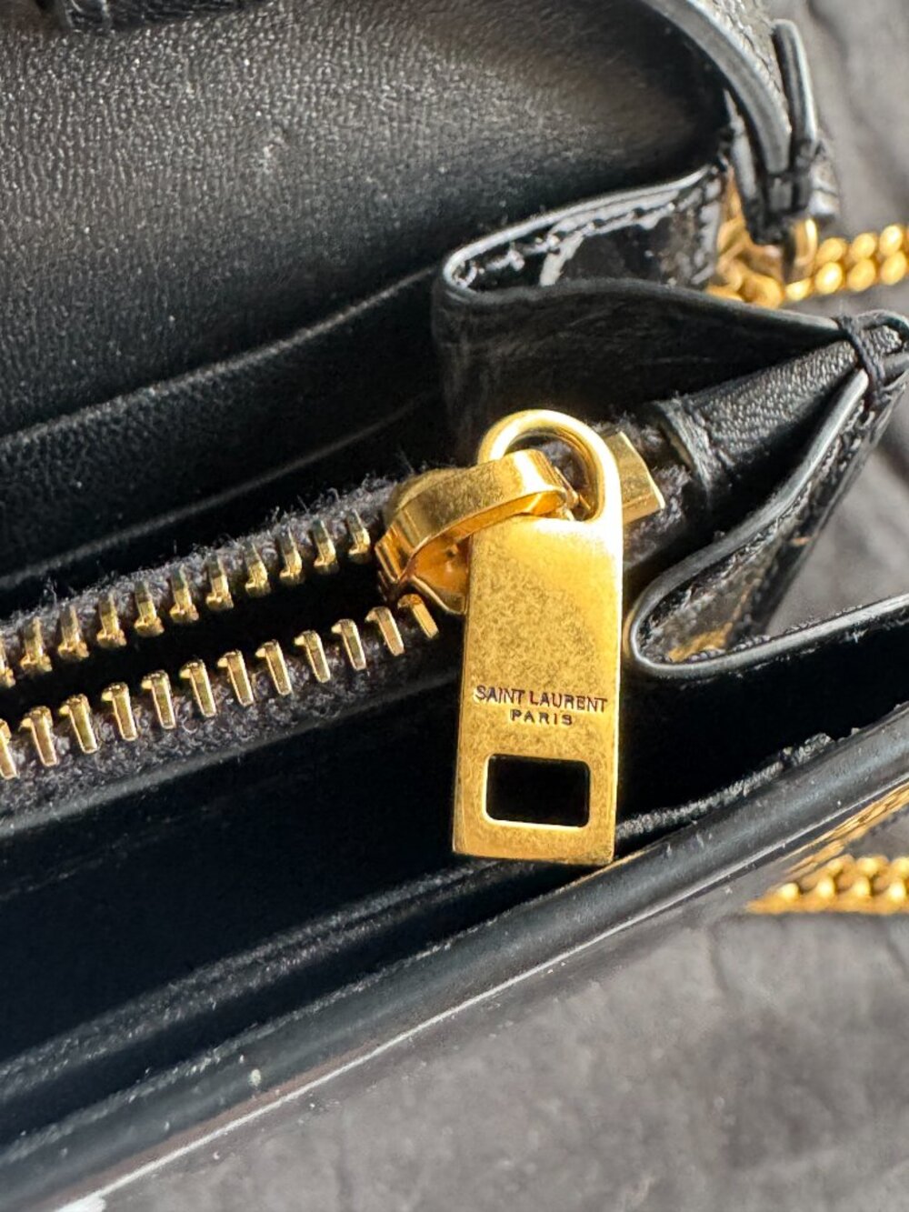 YSL SAINT LAURENT PATENT LEATHER UPTOWN SHOULDER CHAIN BLACK BAG WITH RECEIPT - Picture 10 of 13